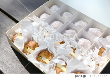 あんバター入りの韓国の伝統菓子『ホドゥガジャ（＝くるみ菓子）』（レモン風味） 103056267