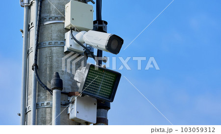 防犯カメラ　監視カメラ 103059312