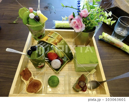 京都の極上スイーツ 抹茶の盛り合わせ 京都の極上スイーツ 抹茶の盛り合わせ 103063601