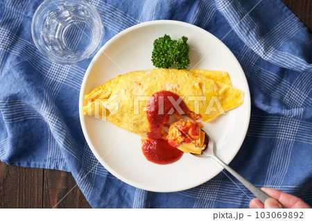 オムライス 103069892