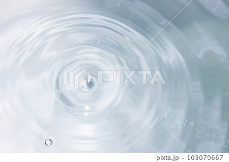 水_みずみずしい 103070667