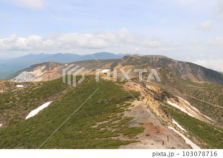 2023年5月の福島県の安達太良山の山開き 103078716