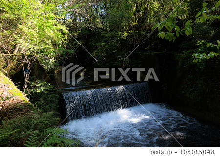 水の流れ 103085048