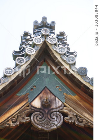 干支にまつわる神社～戌　伊奴神社　絵馬殿　懸魚 103085944