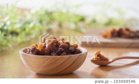 レーズン・干しぶどう 103089546