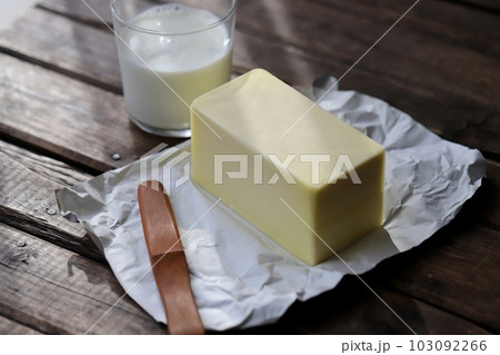 業務用バターとグラスミルク 乳製品 業務用バターとグラスミルク 乳製品 103092266