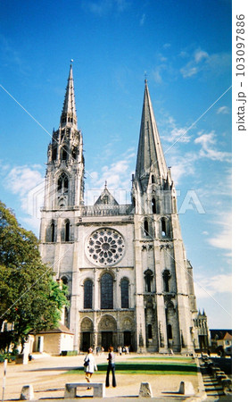 フランス　シャルトル大聖堂　2002年10月 103097886