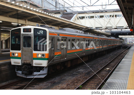 信越本線211系(4両編成:高崎⇔横川) 信越本線211系(4両編成:高崎⇔横川) 103104463