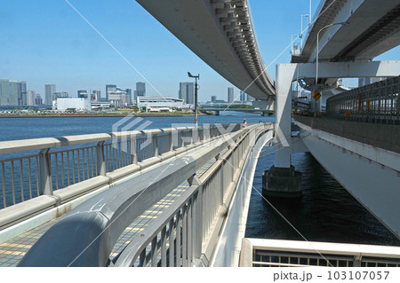 レンボーブリッジ遊歩道(ノースルート)【東京都港区】 103107057