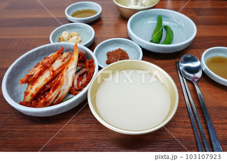Korean traditional liquor, makgeolli Korean traditional liquor, makgeolli 103107923