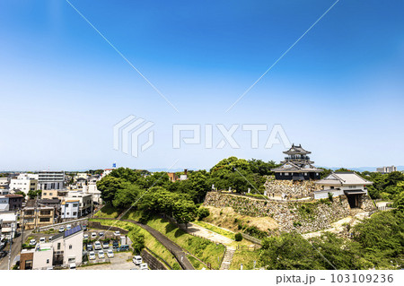 静岡県浜松市にある徳川家康の出世城と呼ばれる浜松城 103109236