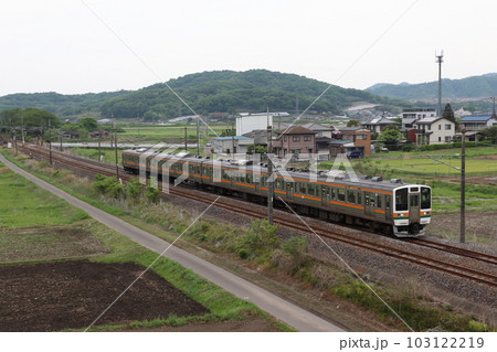 両毛線211系(4両編成:小山⇔新前橋-高崎) 両毛線211系(4両編成:小山⇔新前橋-高崎) 103122219