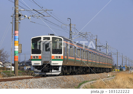 両毛線211系（4両編成：小山⇔新前橋-高崎） 103122222