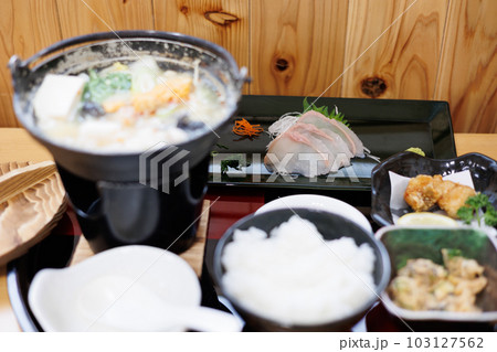冬の風間浦村名物アンコウ鍋（青森県） 103127562