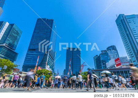 日本の東京都市景観 未来に向かって！。コロナからの脱却、マスク無しの方が急増、感染爆発はない＝18日 103128576