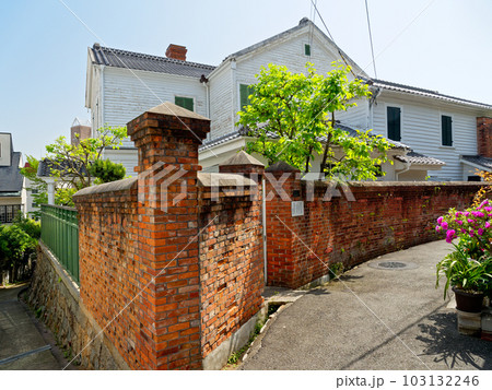 神戸北野町 異人館街の路地 103132246