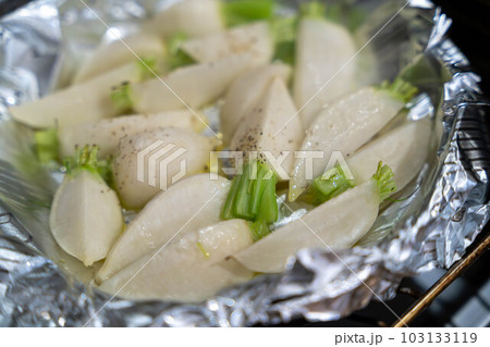 カブのグリル焼き カブのグリル焼き 103133119