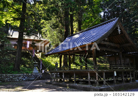 武田八幡宮　山梨県韮崎市神山町 103142129