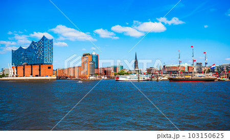 Hamburg city centre view, Germany 103150625