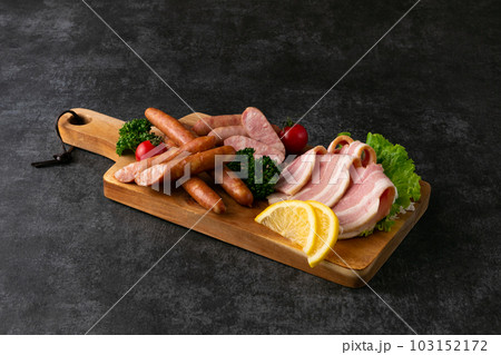ハム ウインナー ソーセージ 皿盛り ハム ウインナー ソーセージ 皿盛り 103152172