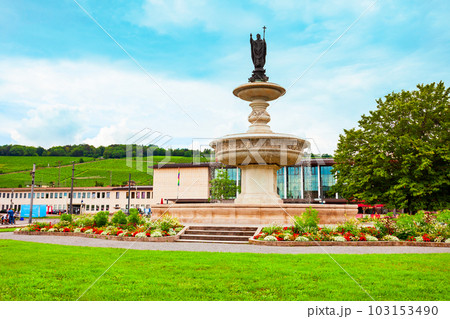Wurzburg Central Station or Hauptbahnhof building 103153490