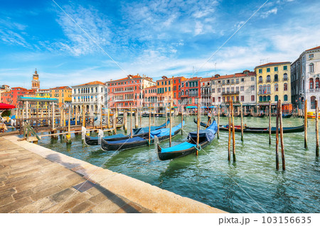 Astonishing morning cityscape of Venice with famous Canal Grande. 103156635