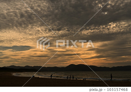 夕日ヶ浦海岸より 103157468