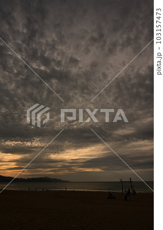 夕日ヶ浦海岸より 103157473