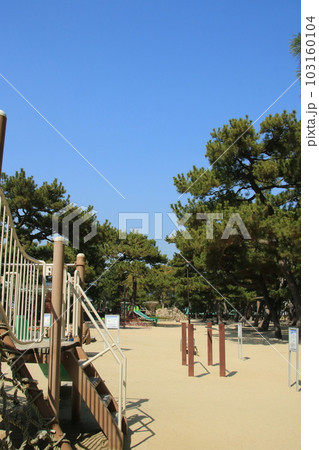 日本の公園:松林がある芦屋公園(兵庫県芦屋市) 日本の公園:松林がある芦屋公園(兵庫県芦屋市) 103160104