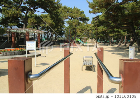 日本の公園：芦屋公園(兵庫県芦屋市)の鉄棒 103160108
