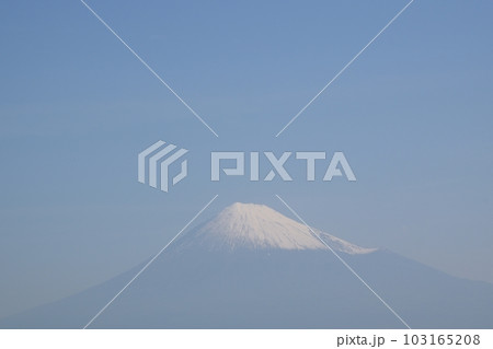 富士川緑地公園からの富士山　静岡 103165208