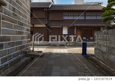 長崎 出島 乙名詰所と路地 長崎 出島 乙名詰所と路地 103167814