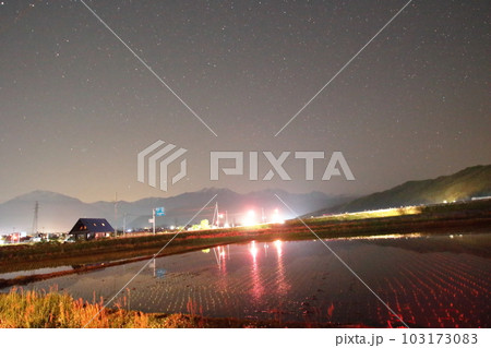 星空がある風景大町の夜 103173083