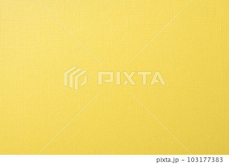 布地風の質感のある黄色い紙の背景テクスチャー 布地風の質感のある黄色い紙の背景テクスチャー 103177383