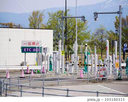 高速道路サービスエリアのETC専用出入り口 高速道路サービスエリアのETC専用出入り口 103180315