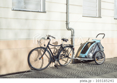 bicycle with baby stroller 103185241