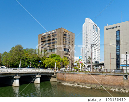 あましんアルカイックホール 都ホテル尼崎と中小企業センター あましんアルカイックホール 都ホテル尼崎と中小企業センター 103186459