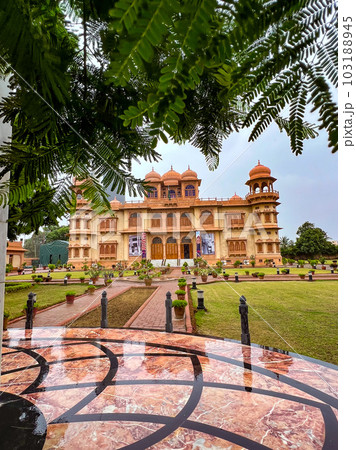 Mohatta palace in Karachi, Pakistan on a cloudy day . High quality photo Mohatta palace in Karachi, Pakistan on a cloudy day . High quality photo 103188945