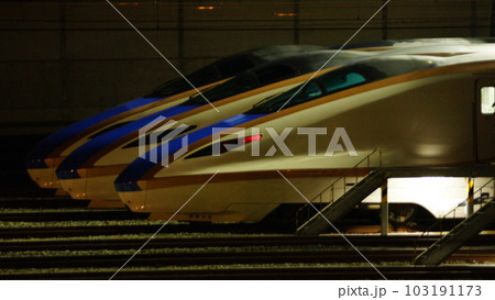新幹線基地の夜 新幹線基地の夜 103191173