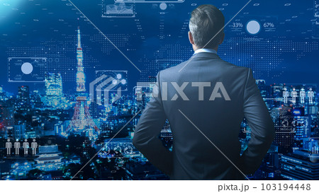 デジタルの世界で成功したビジネスリーダー、DX サイバーセキュリティ、インターネット安全のイメージ 103194448