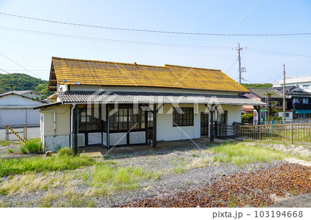 長門粟野駅（山陰本線・JR西日本） 103194668