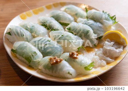 寒平目の握り 103196642