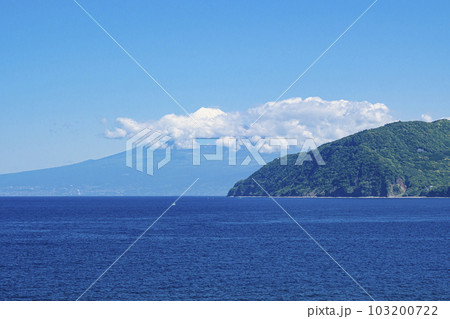 駿河湾から見た富士山 駿河湾から見た富士山 103200722