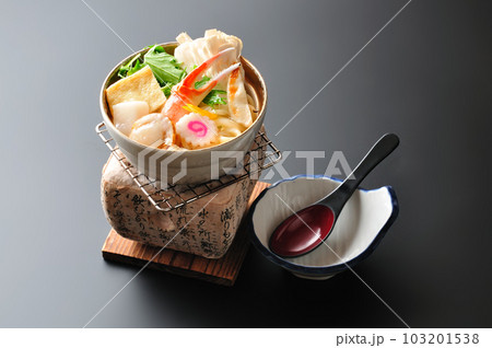 海鮮鍋｜旅館の夕食や料亭 103201538