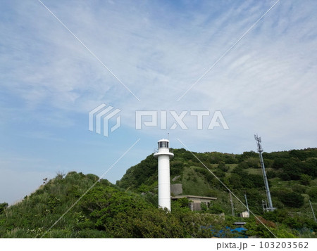 新潟 柏崎 椎谷鼻灯台(ドローン空撮) 新潟 柏崎 椎谷鼻灯台(ドローン空撮) 103203562