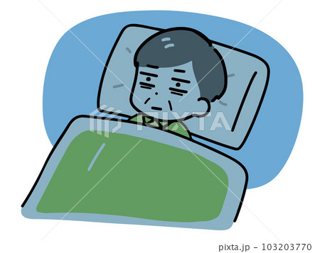布団の中で眠れないパジャマのシニア男性(上半身) 布団の中で眠れないパジャマのシニア男性(上半身) 103203770
