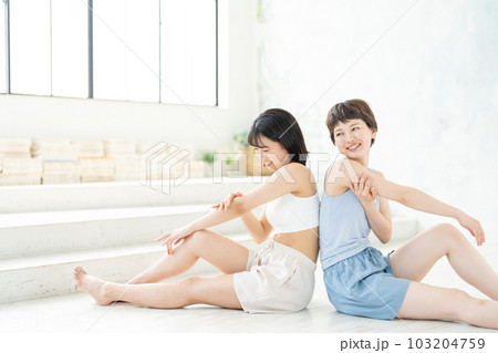 若い女性　ビューティーイメージ 103204759