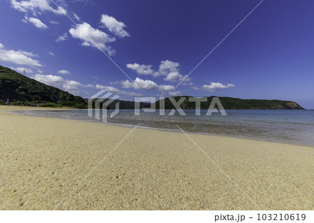 奄美大島　大和村　国直海岸 103210619