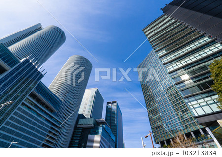 名古屋駅周辺の高層ビル群（愛知県名古屋市） 103213834