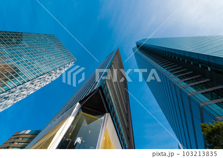 名古屋駅周辺の高層ビル群（愛知県名古屋市） 103213835